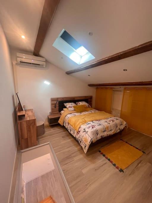 T2 Neuf Et Moderne Climatiser Avec Netflix Amazon Marseilles Exterior foto